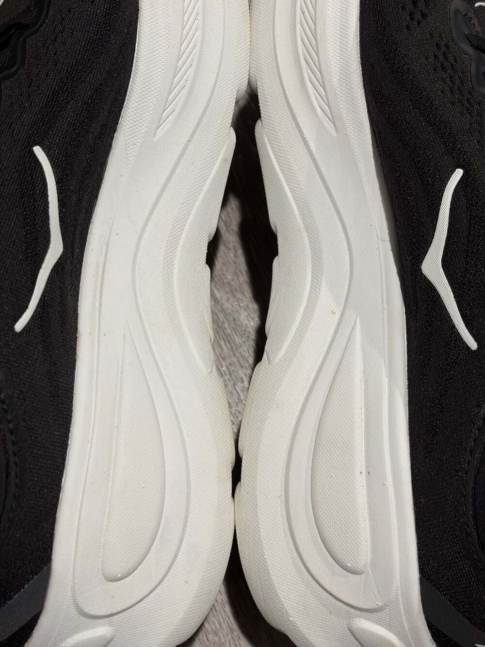 Hoka One One Bondi 9 Wide Running Shoes Black White Women's Size 11D - Picture 6 of 9